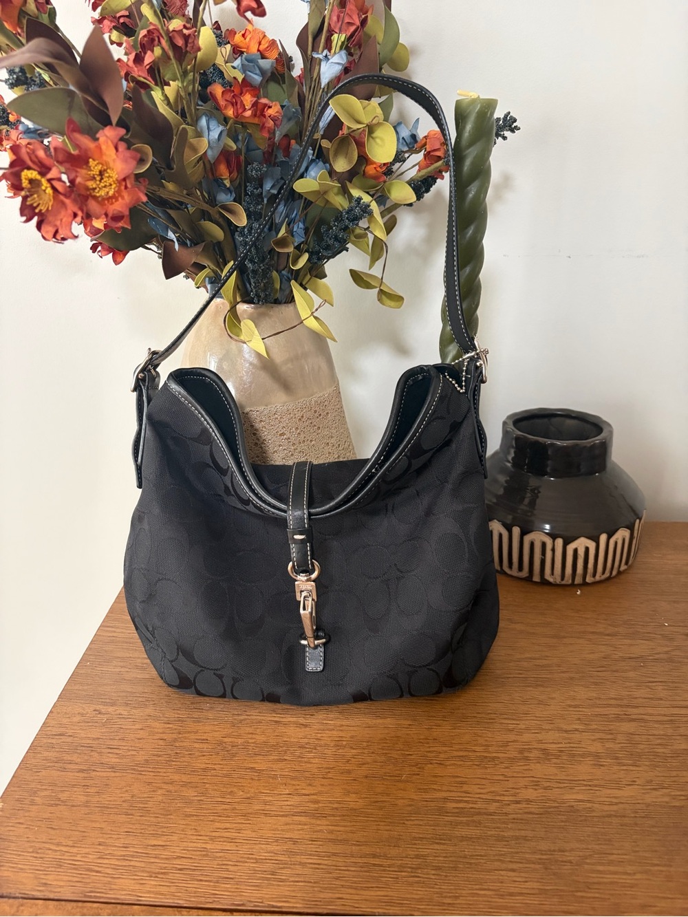 Vintage Y25 Coach Hamptons Signature Clip Hobo